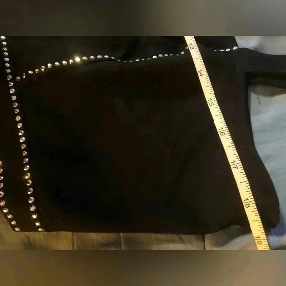 Black V-Neck Sleeveless Tank Top with Embellished Detail - Picture 10 of 13